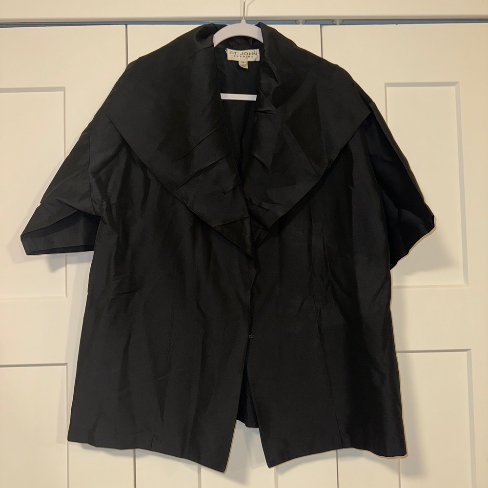 St. John Evening Black Shawl‎ Collar Short Sleeve Jacket Size 10